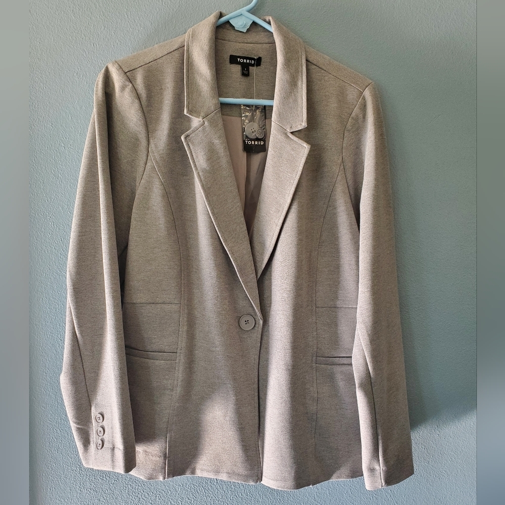 Grey blazer